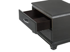 Frampton Queen Bedroom Set w/ FREE Chest