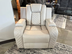 Carlo Motion Recliner